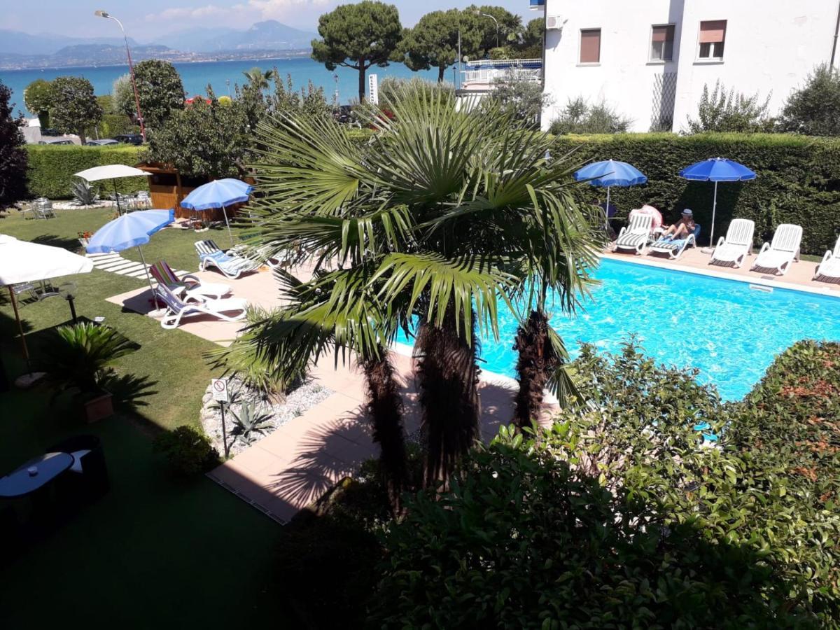 Double Room Balcony Lake View