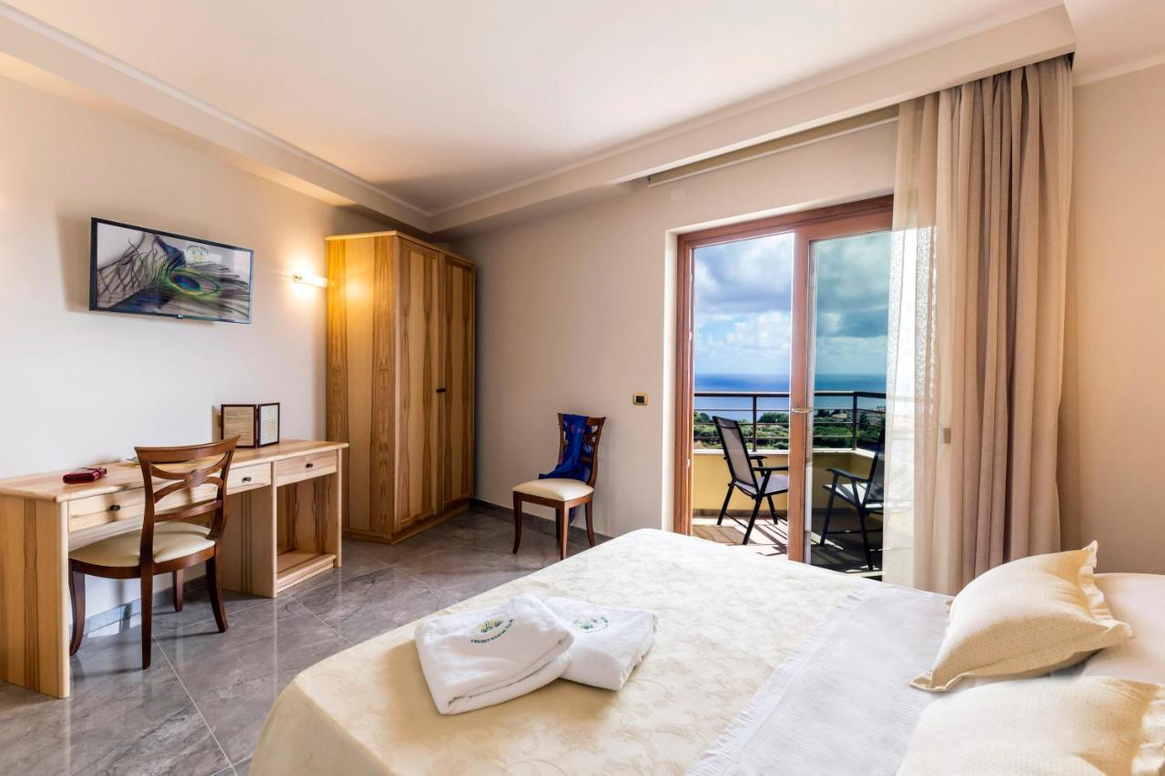 Deluxe Double Room Sea View