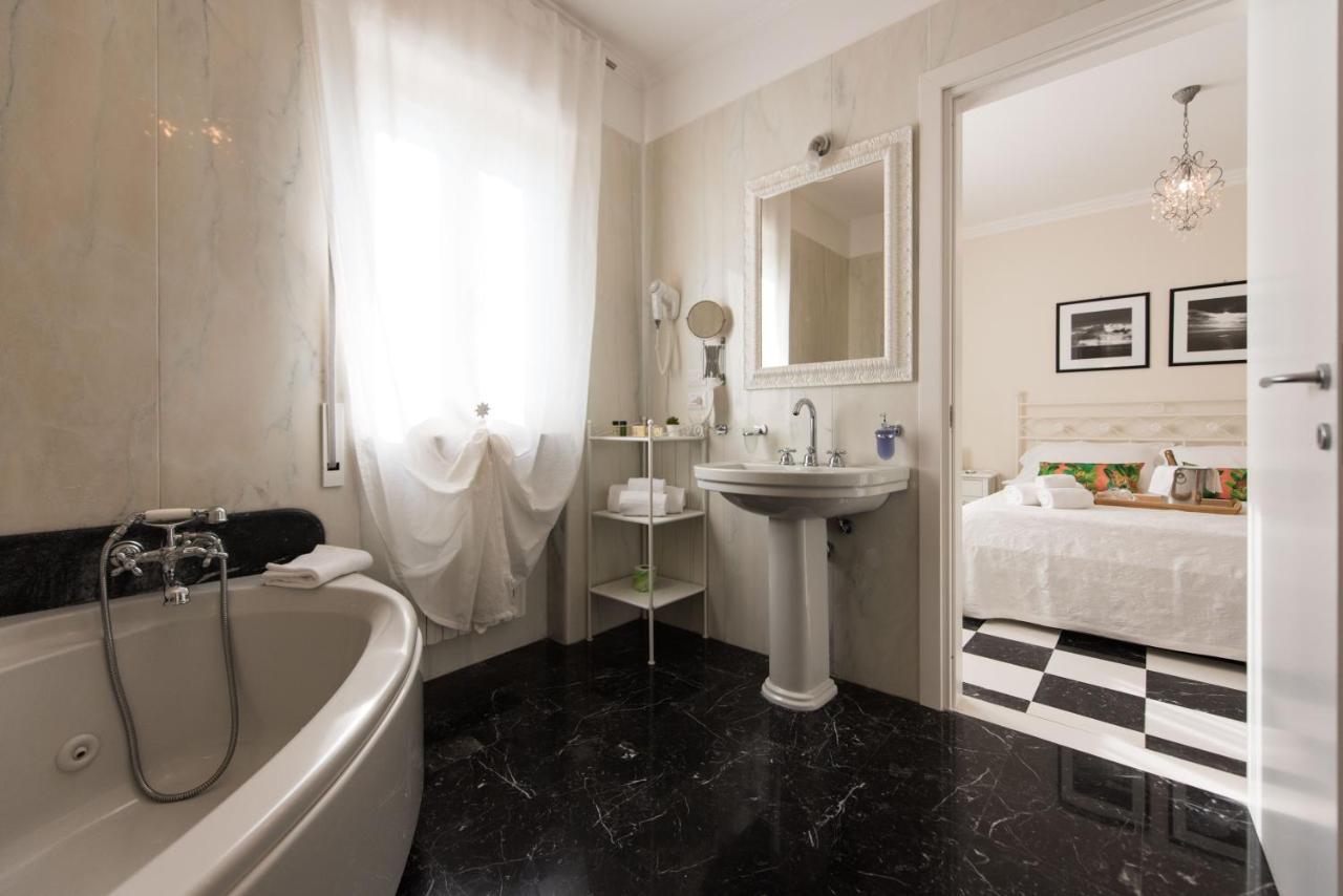 Double Room Spa Bath