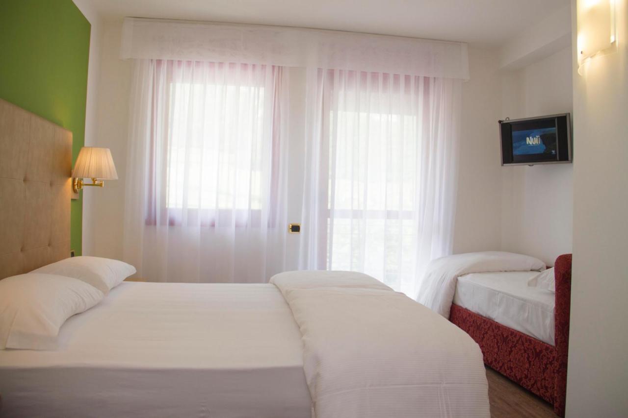 Dreibettzimmer