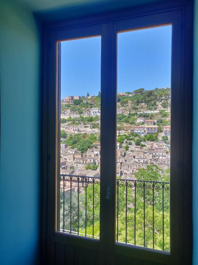 Deluxe Double or Twin Room City View