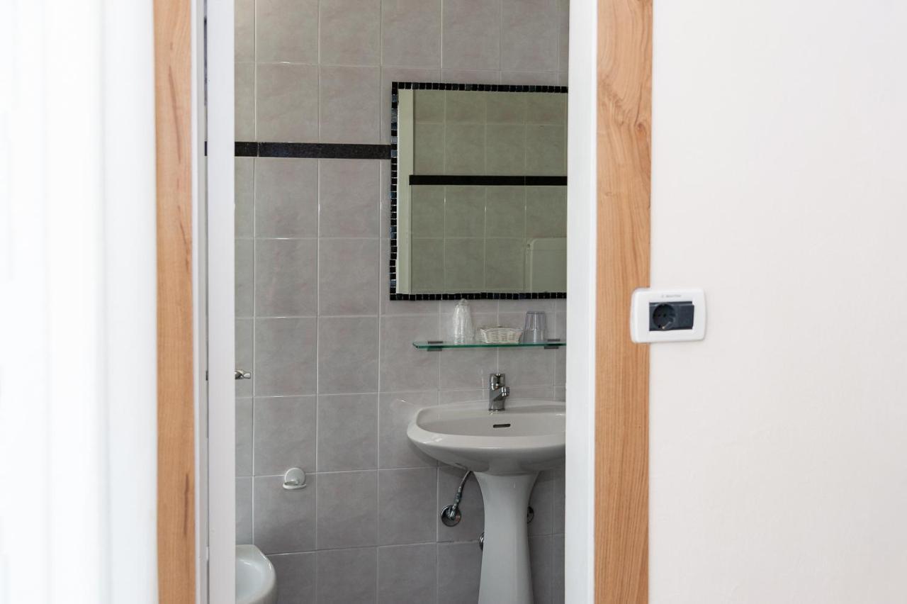 Small Single Room