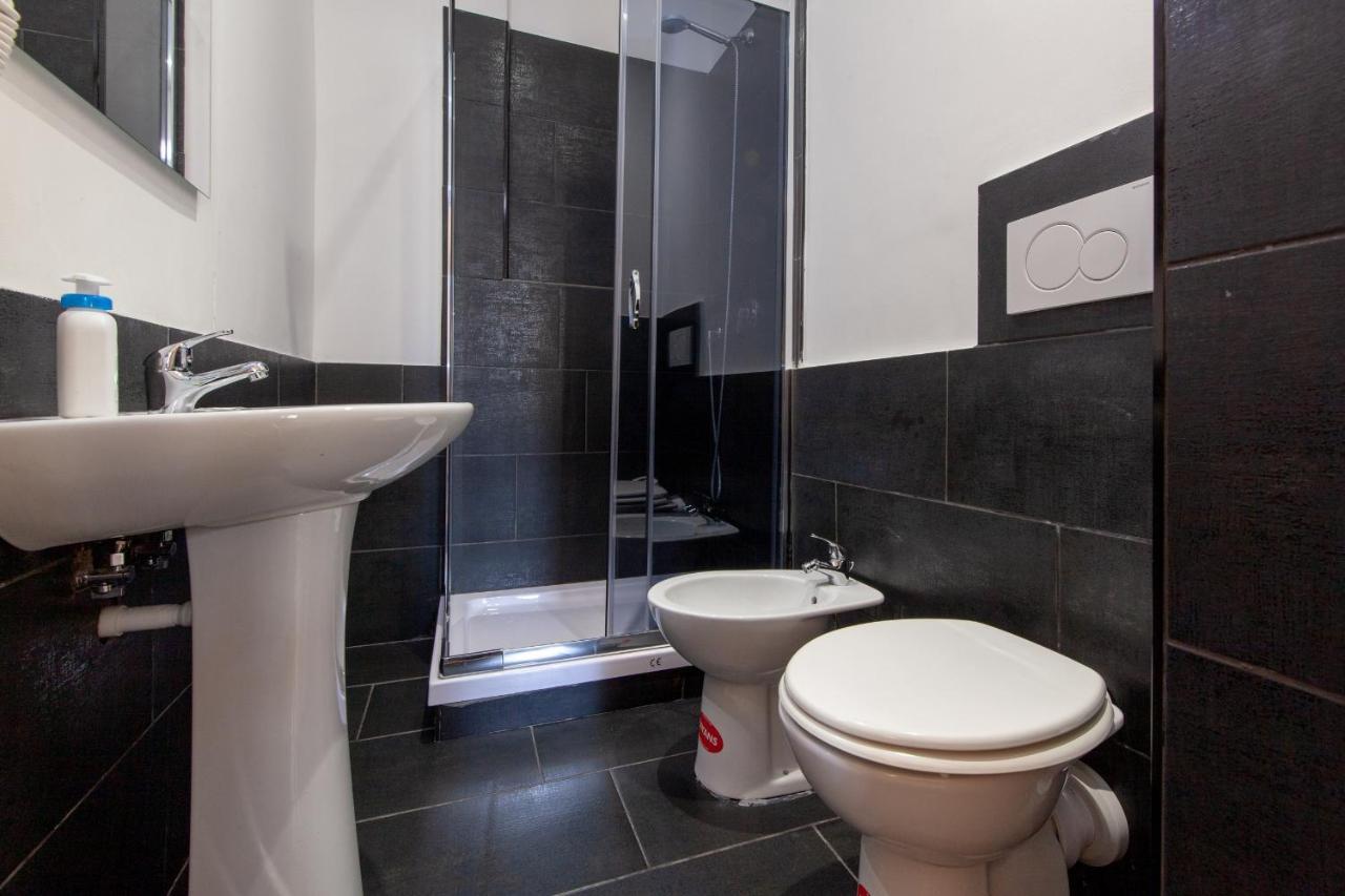 Double Room Private External Bathroom