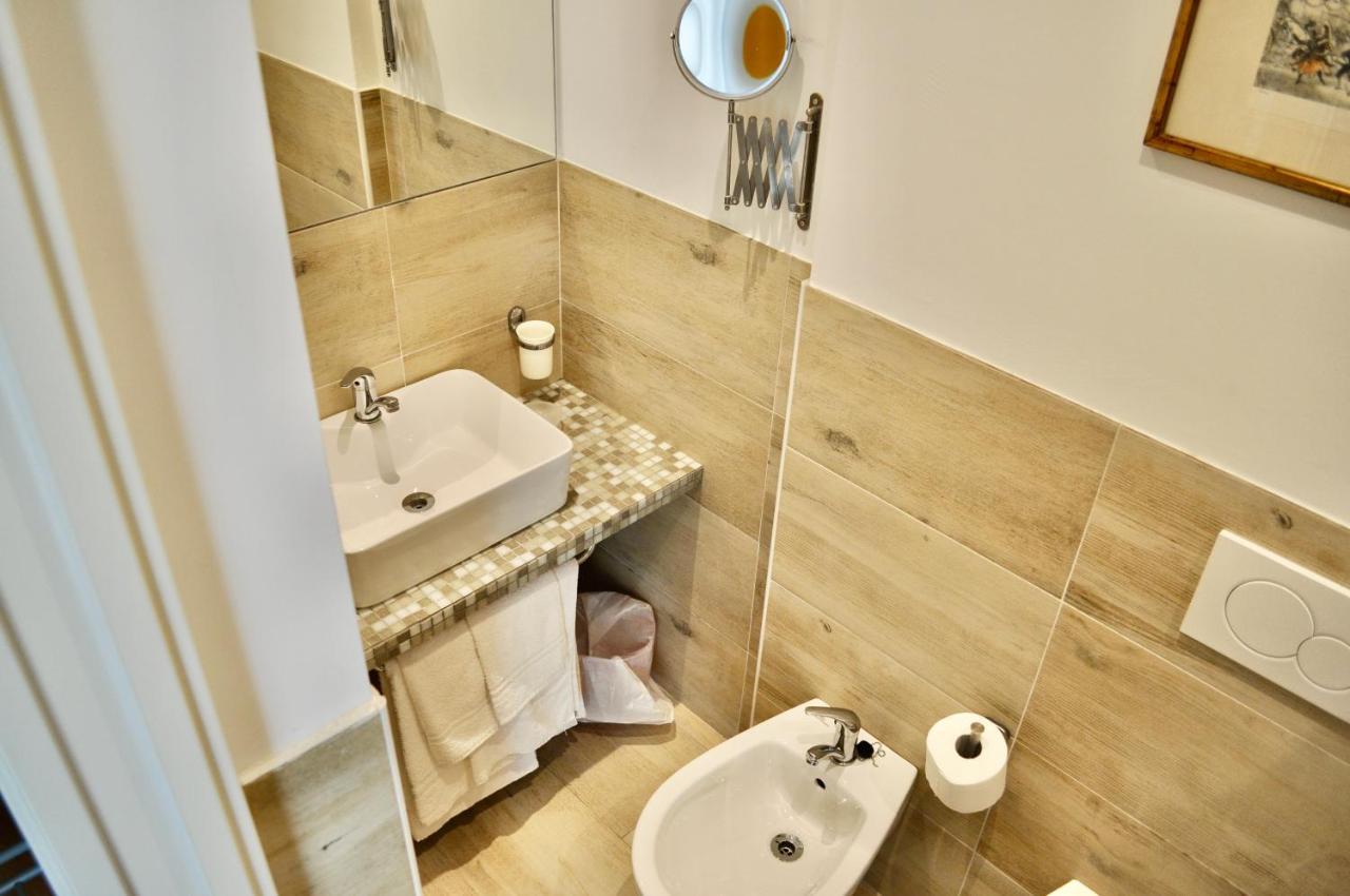 Basic Double Room,1087335025:JPEG