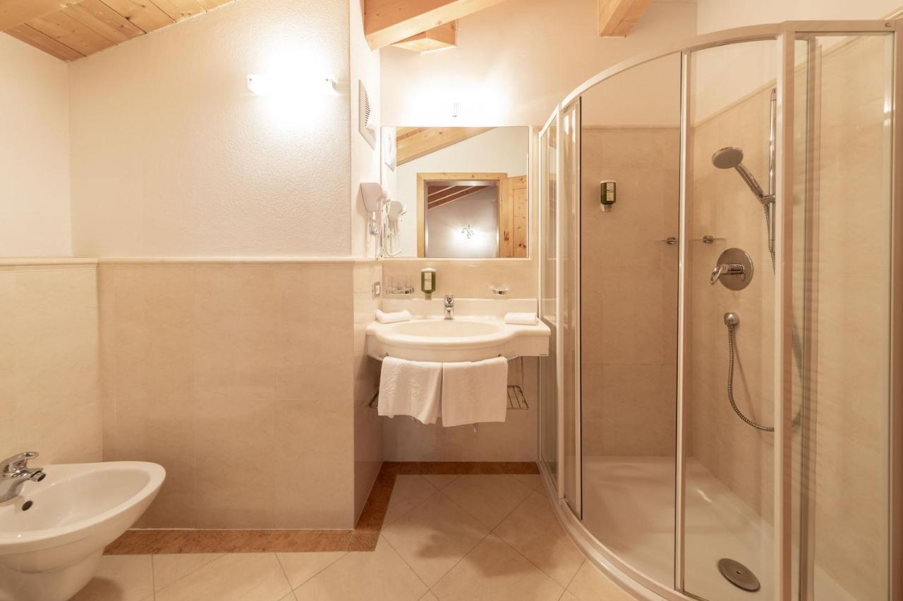 Doppelzimmer mit Balkon
