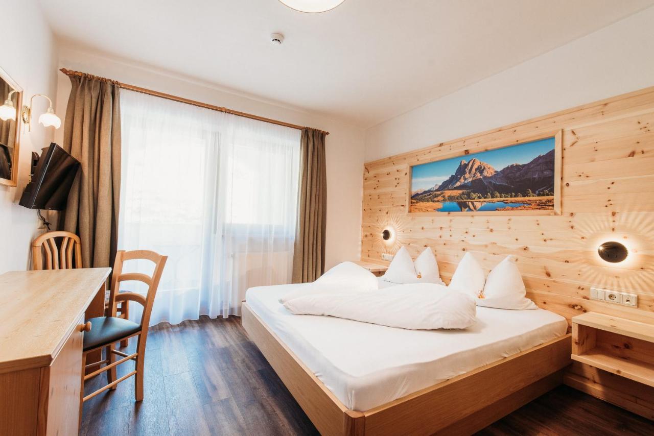 Doppelzimmer mit Balkon
