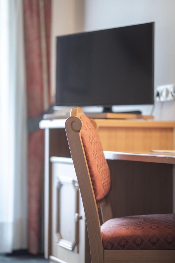 Comfort Dreibettzimmer mit Dusche