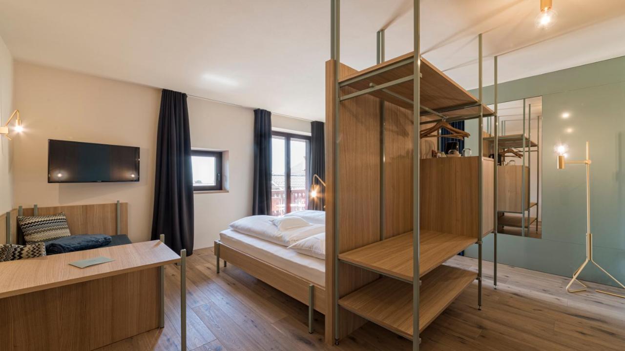 Deluxe Double Room Extra Bed