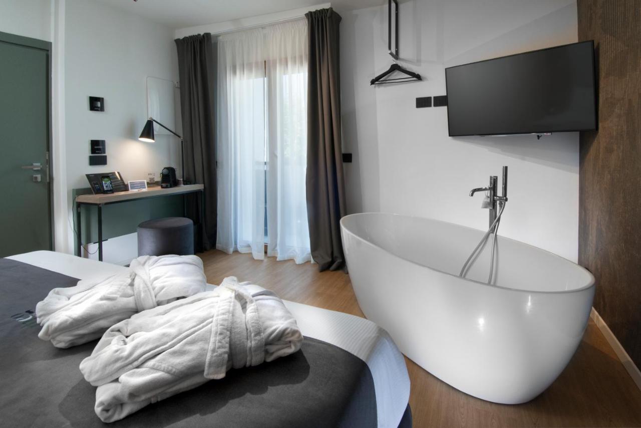 Junior Suite Balcony