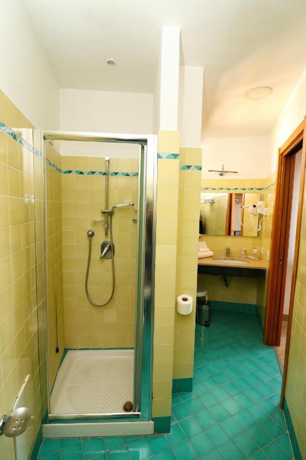 Classic Triple Room,1183156714:JPEG
