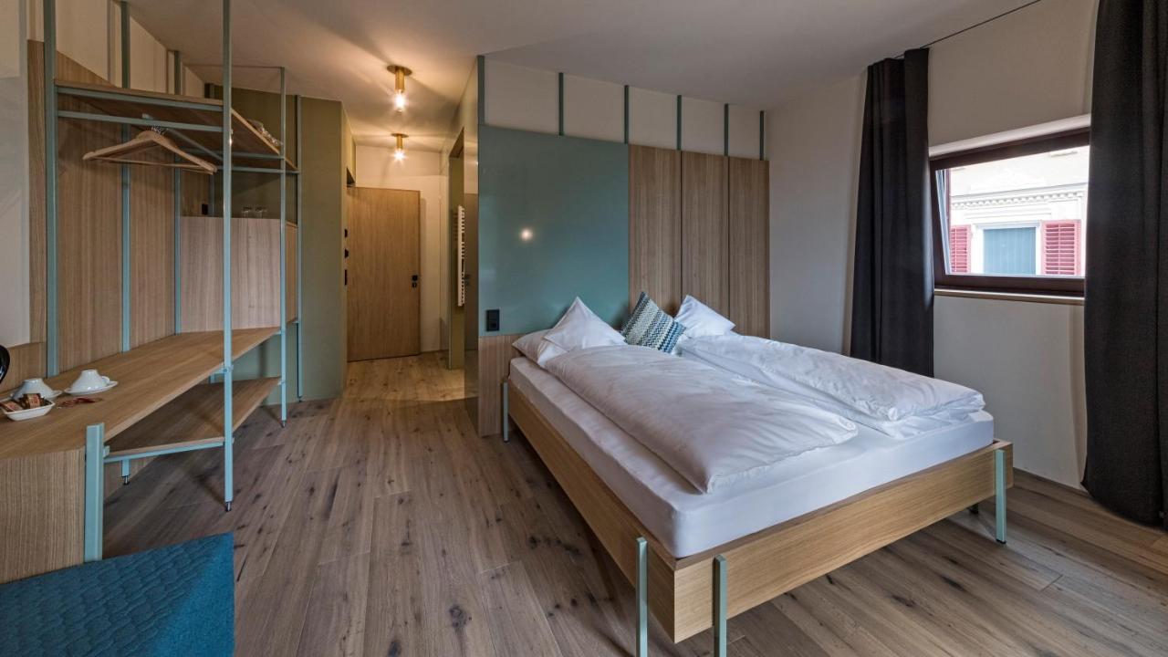 Deluxe Double Room Extra Bed