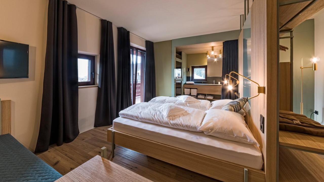 Deluxe Double Room Extra Bed
