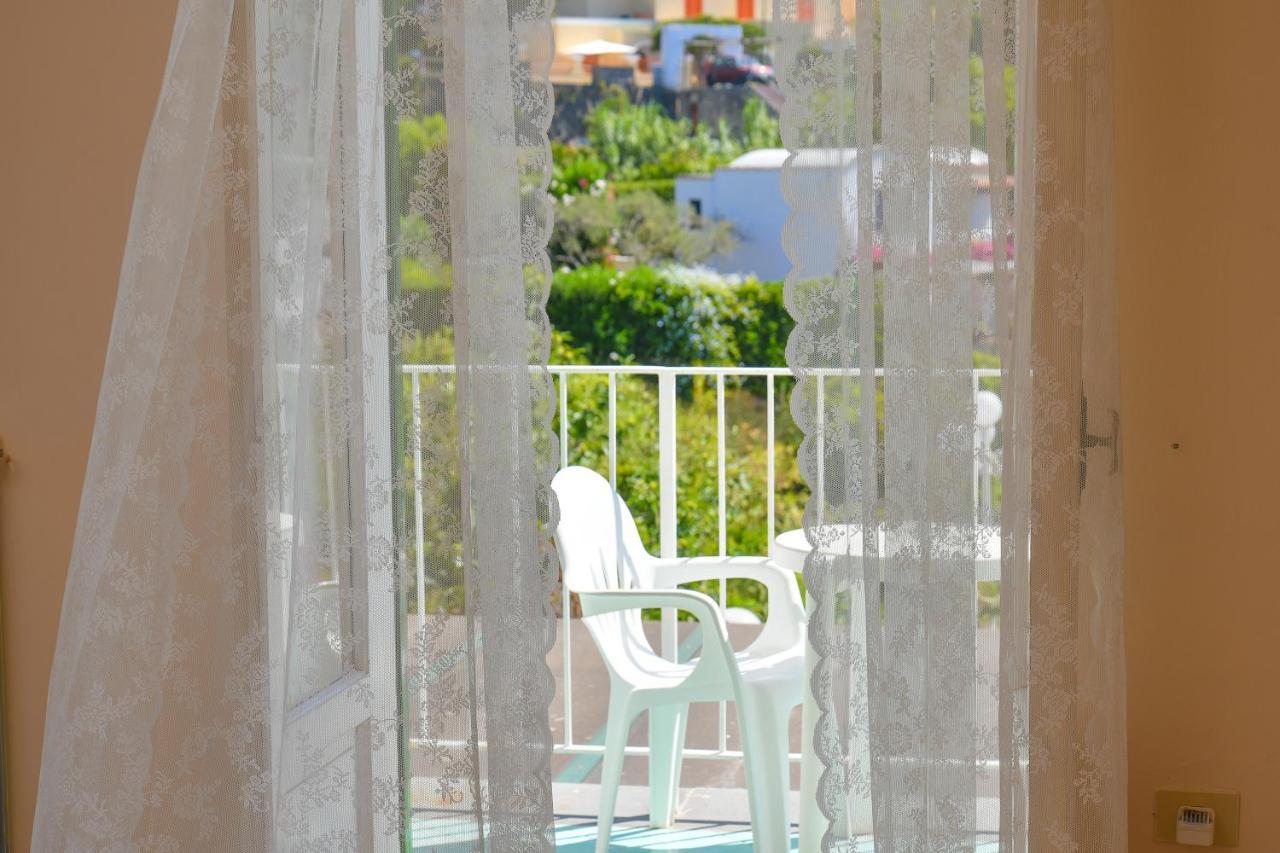 Camera Matrimoniale con Balcone
