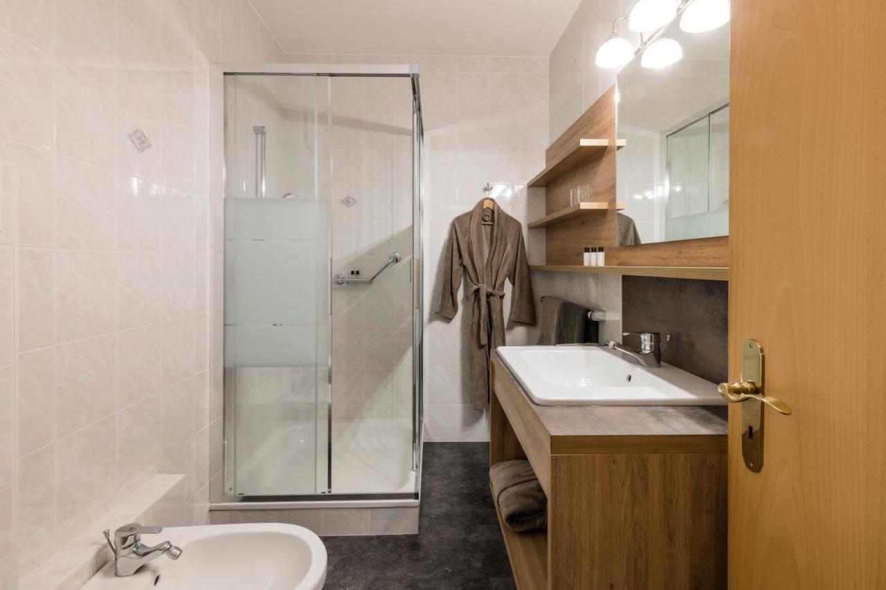 Doppelzimmer mit Balkon