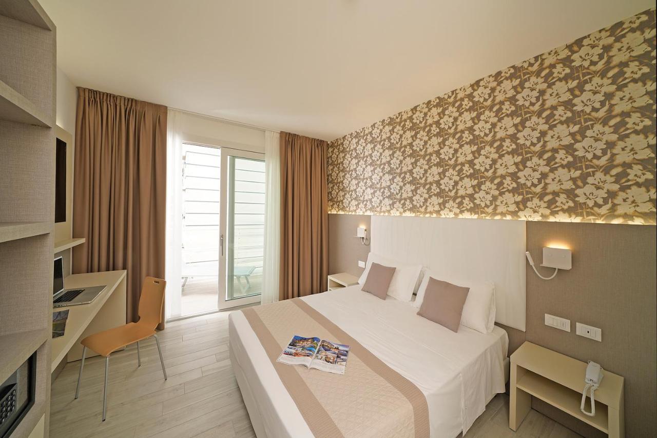 Double Room Terrace,1307728405:JPEG