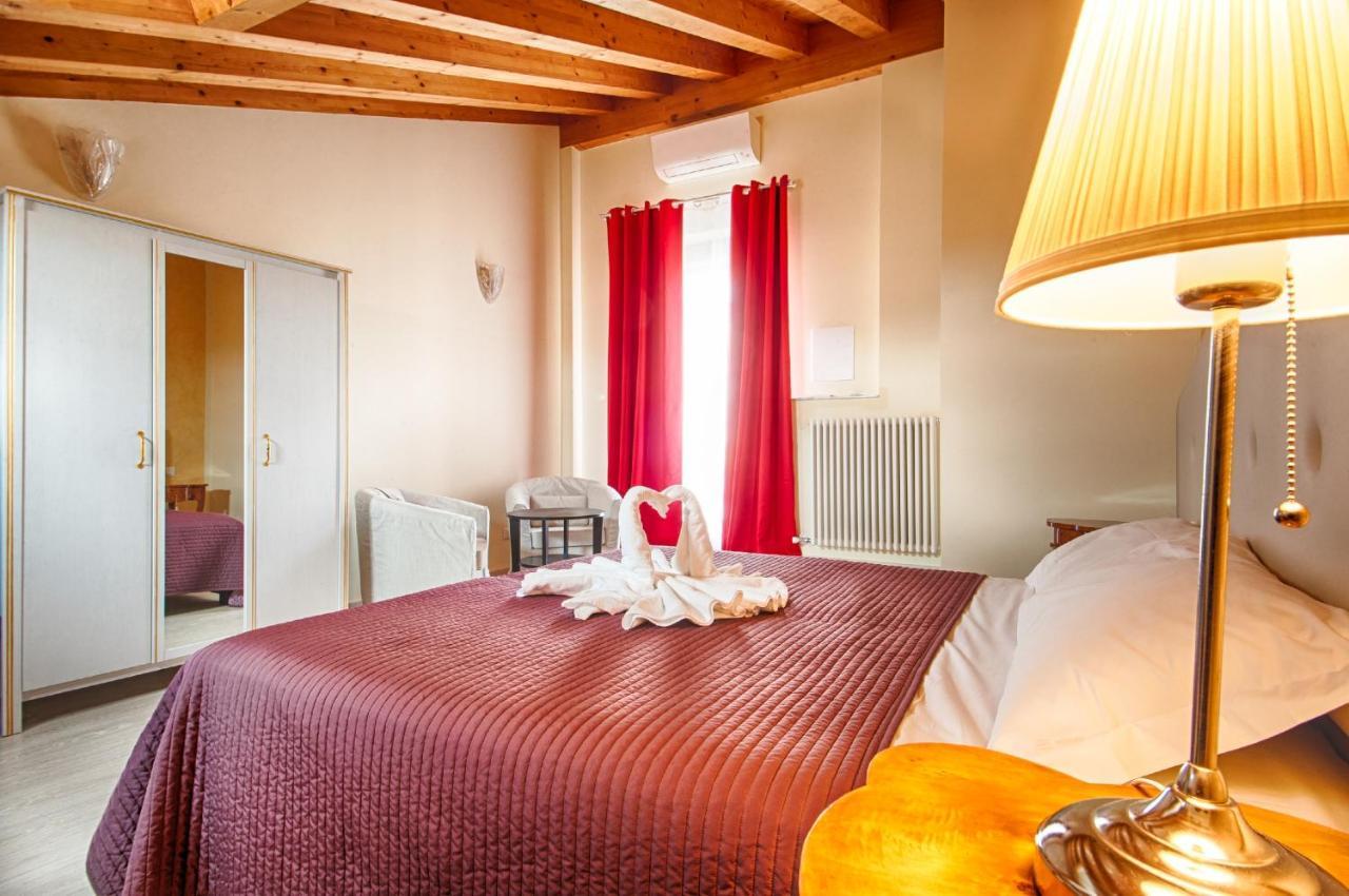 Standard Double Room Attic