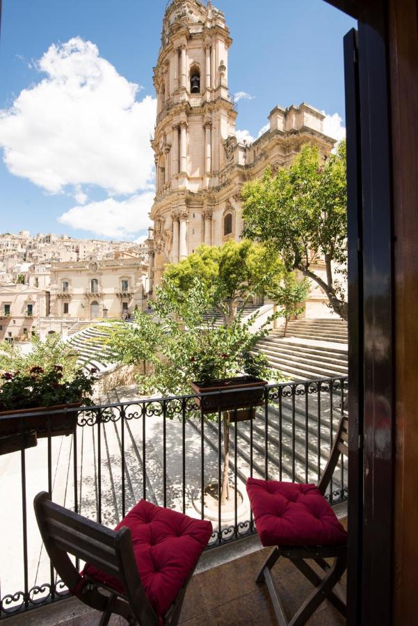 Deluxe Double or Twin Room City View