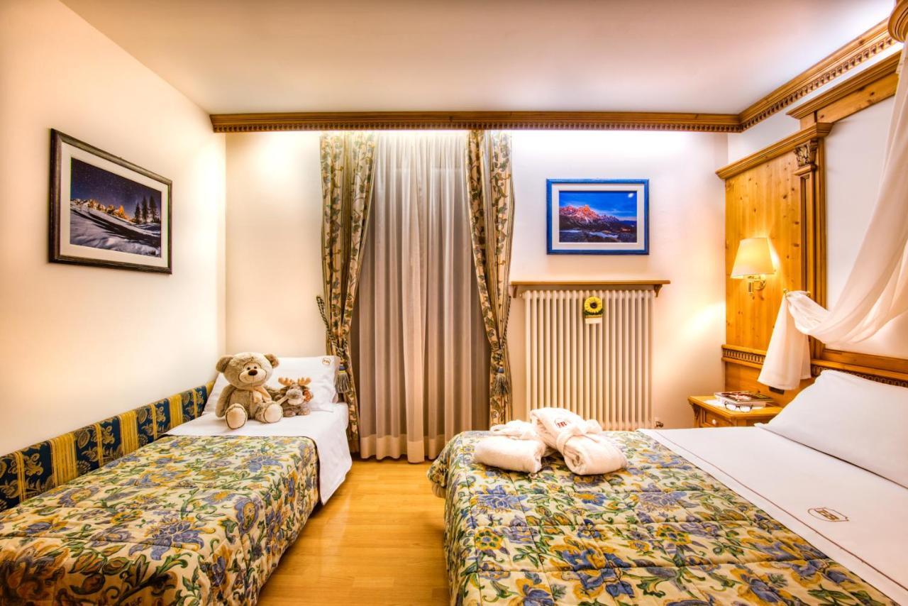 Triple Superior Room with Mountain View