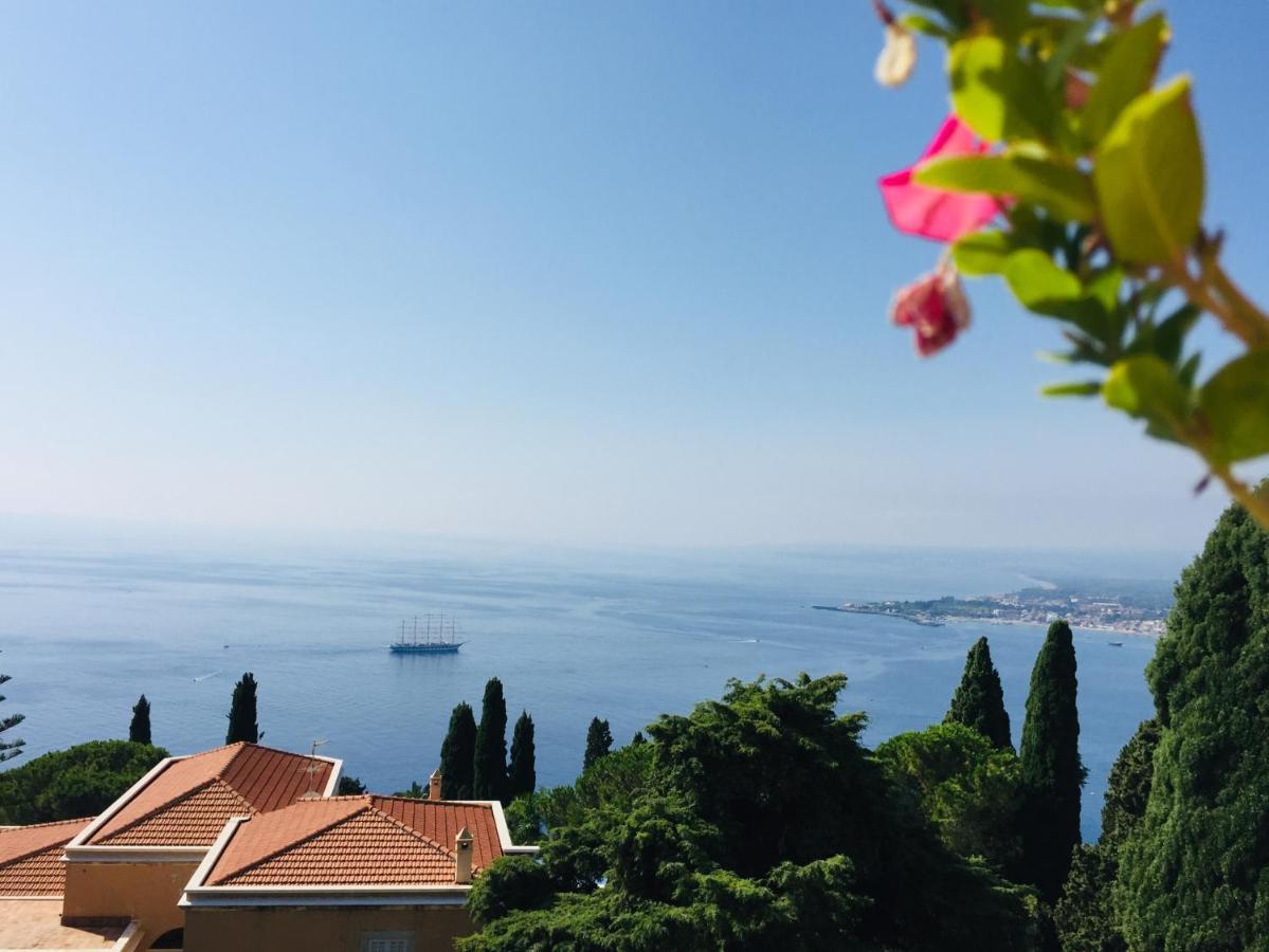 Double Room Balcony Sea View