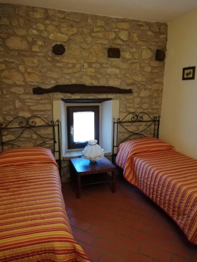 Camera Matrimoniale Deluxe (2 Adulti + 1 Bambino)