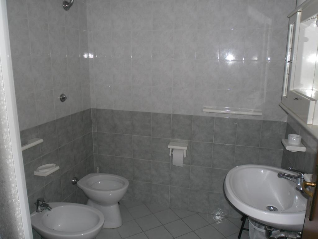Triple Room Private Bathroom,103824416:JPEG