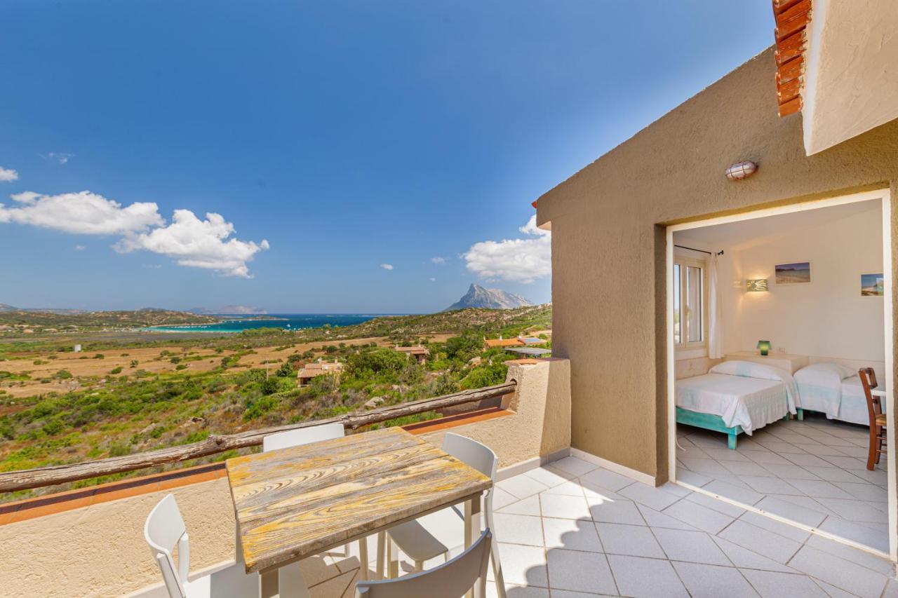 One-Bedroom Apartment Sea View