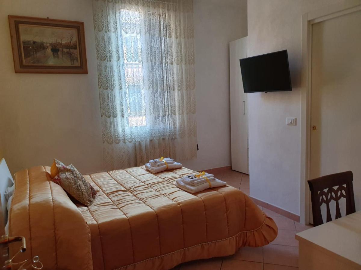 Double Room Private Bathroom