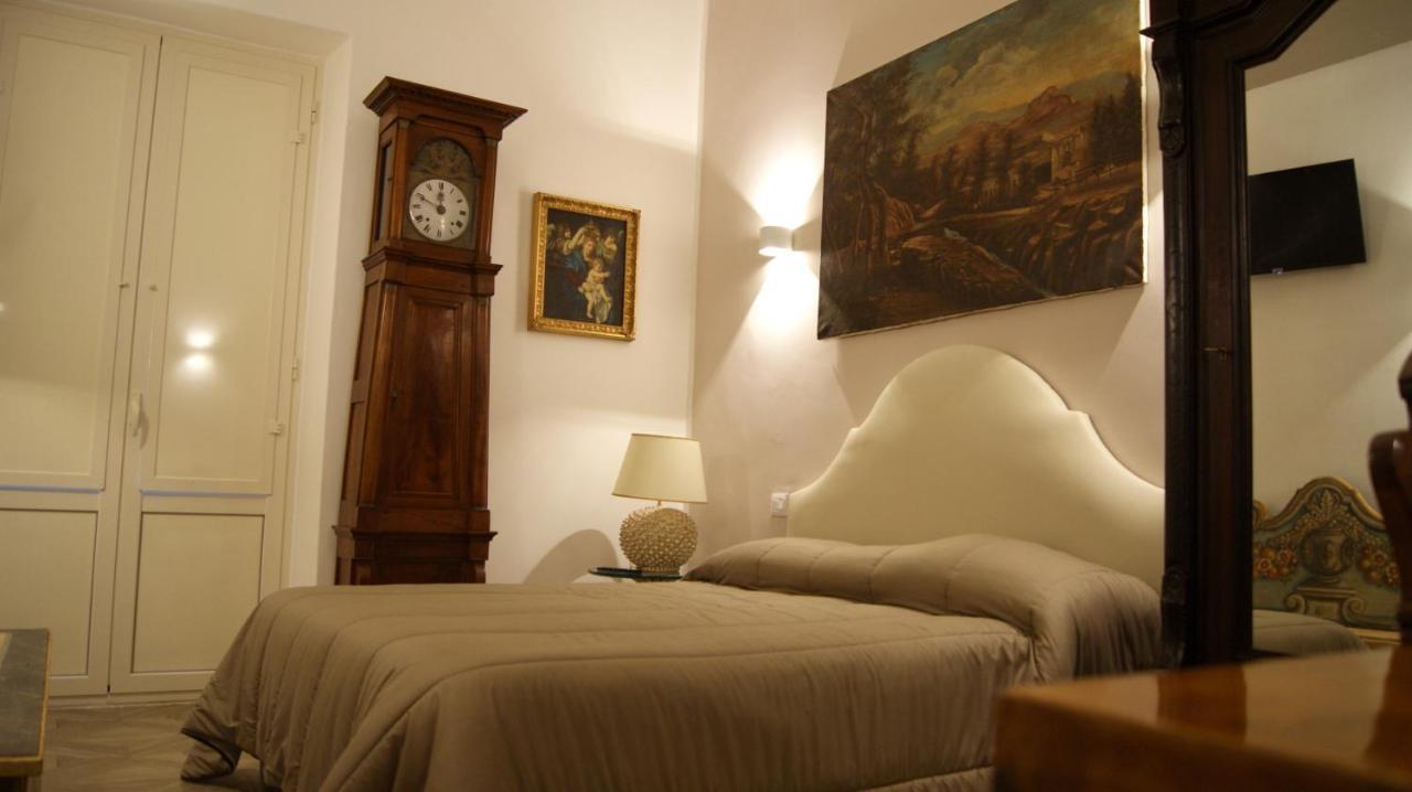Deluxe Double Room Side Sea View