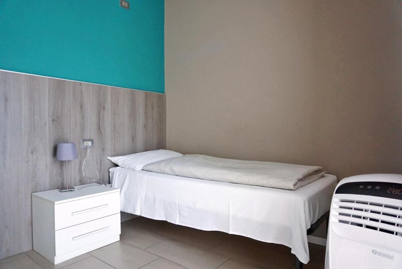 Single Room Private Bathroom