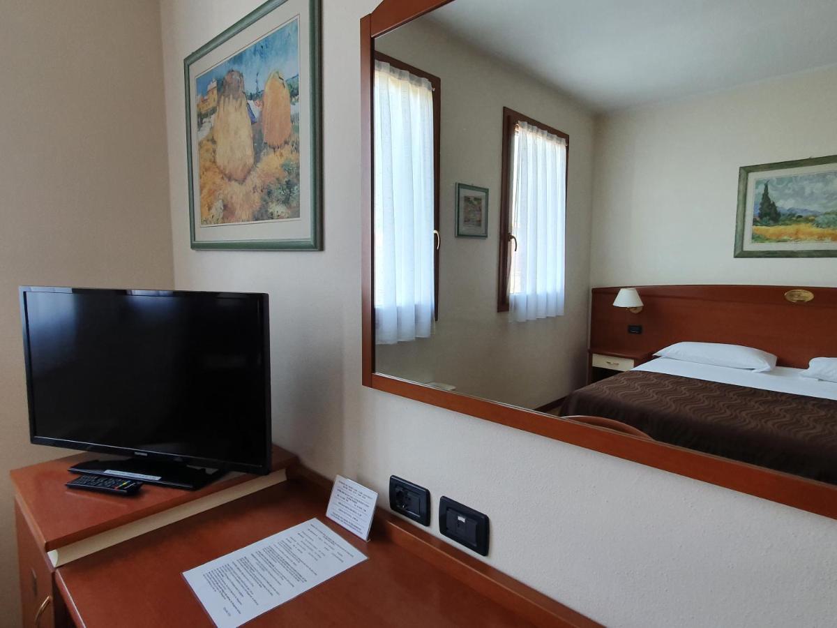 Dreibettzimmer