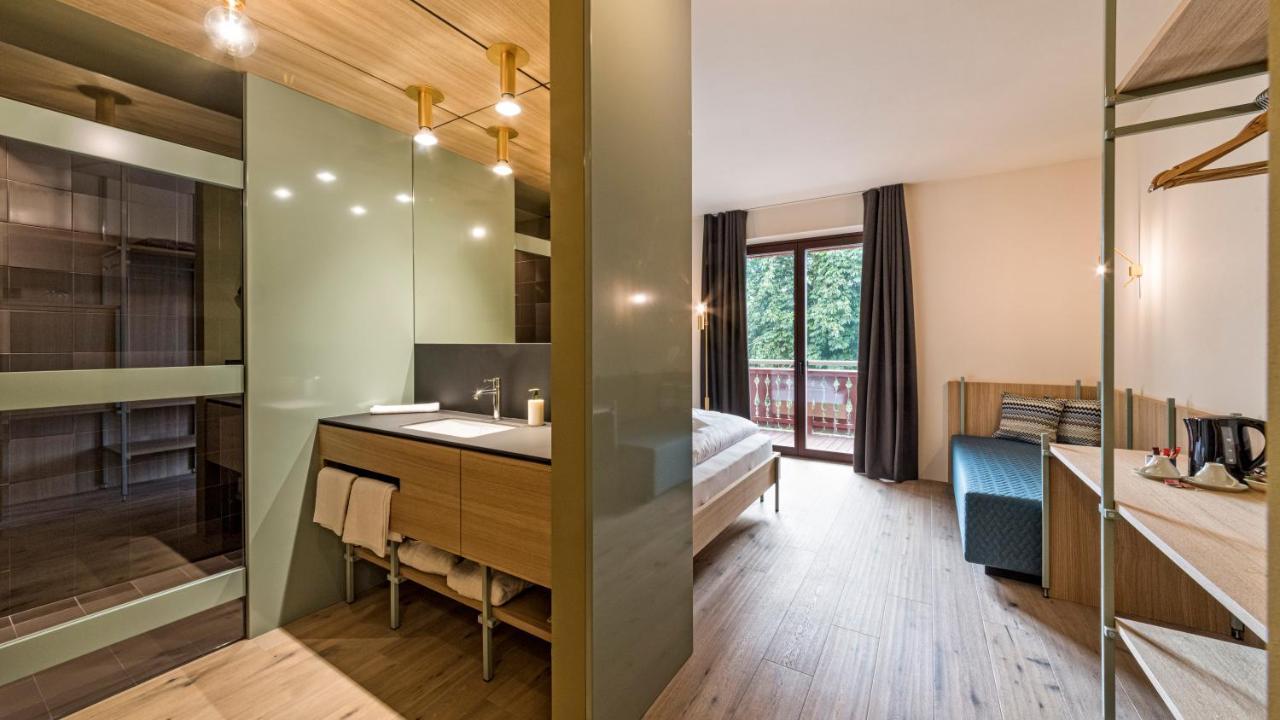 Deluxe Double Room Extra Bed