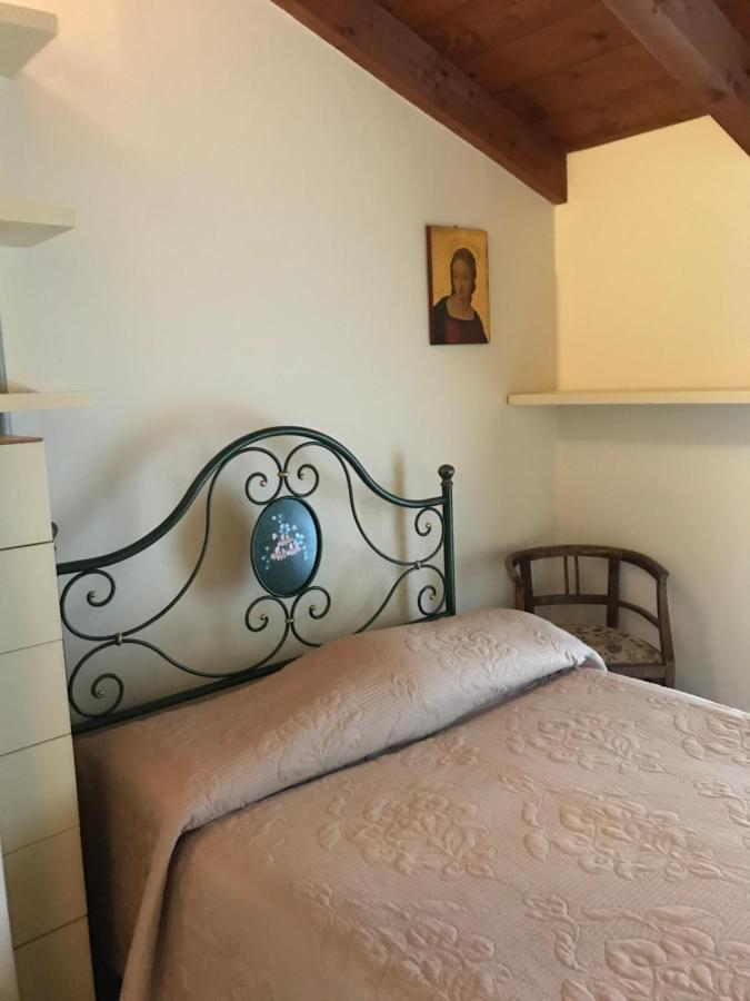 Camera Singola con Bagno in Comune