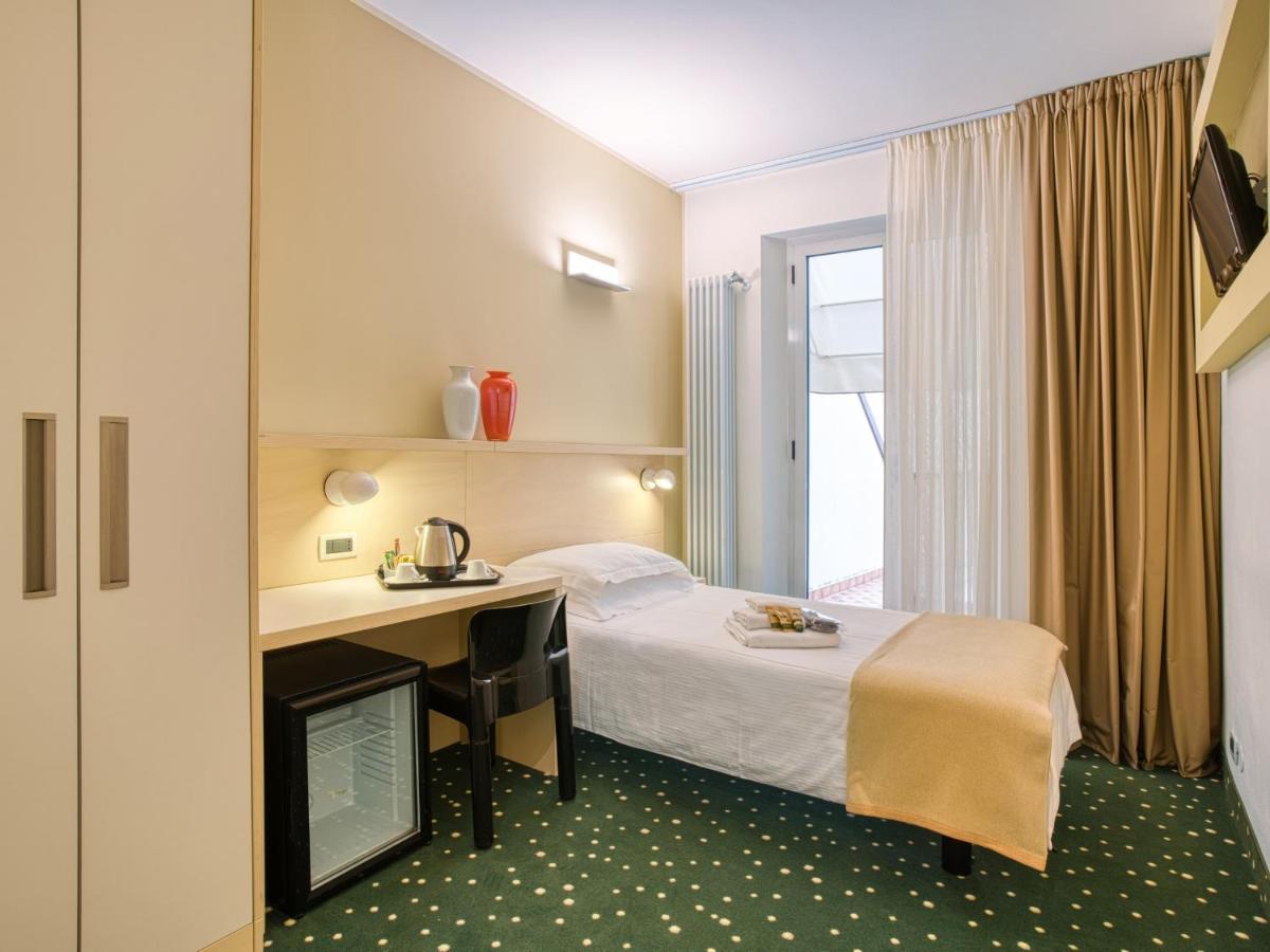 Single Room,1084785970:JPEG
