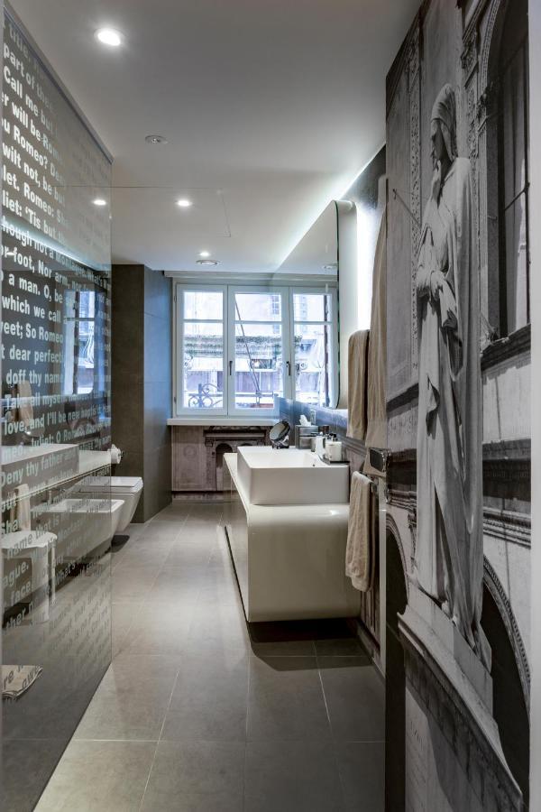 Deluxe One-Bedroom Apartment View