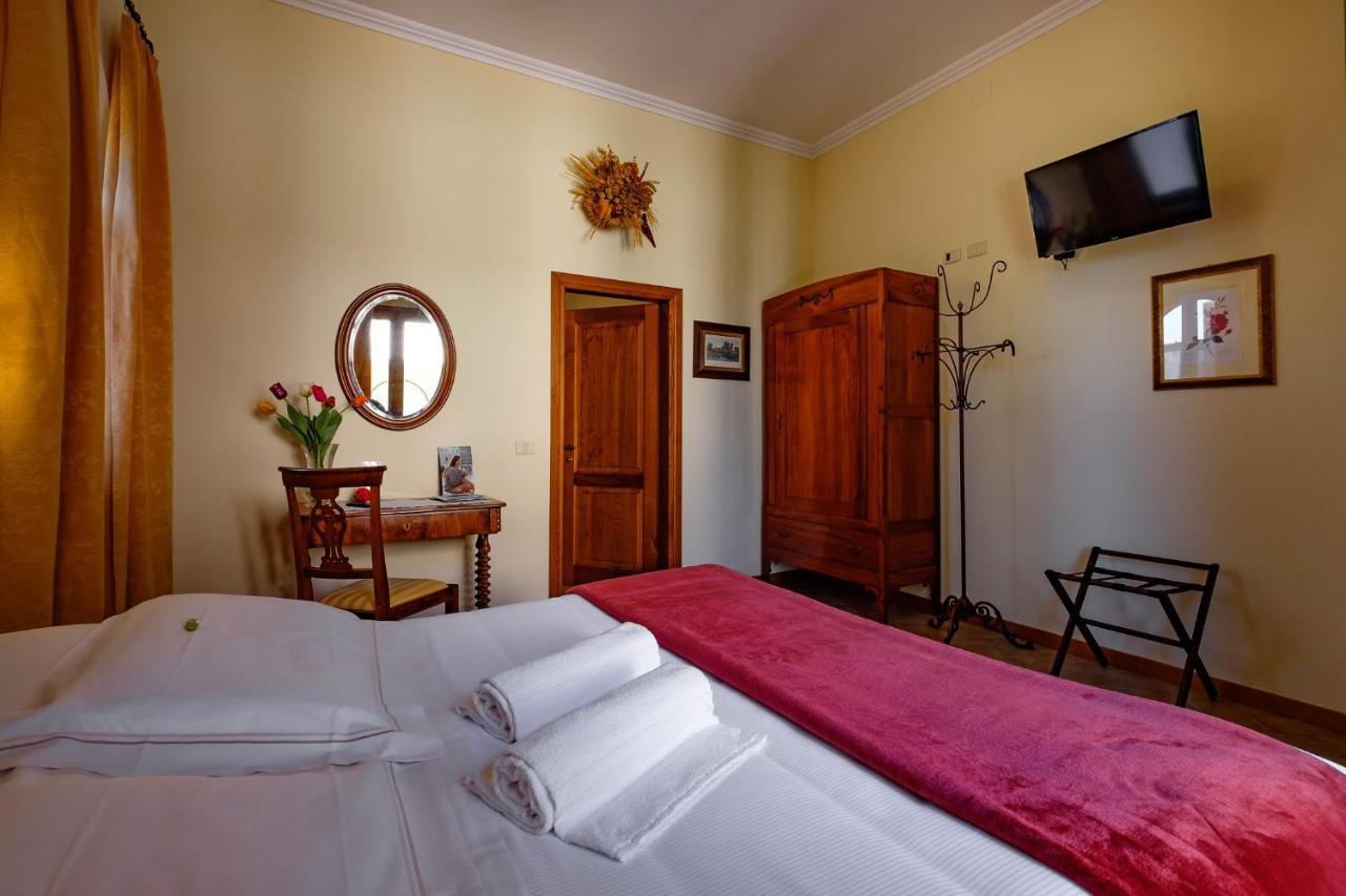Double or Twin Room Garden View