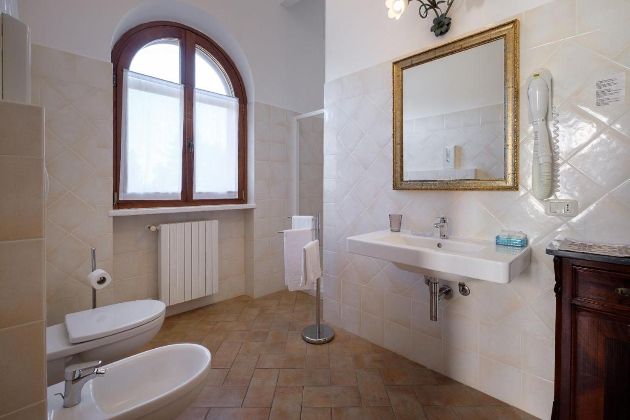 Double or Twin Room Garden View