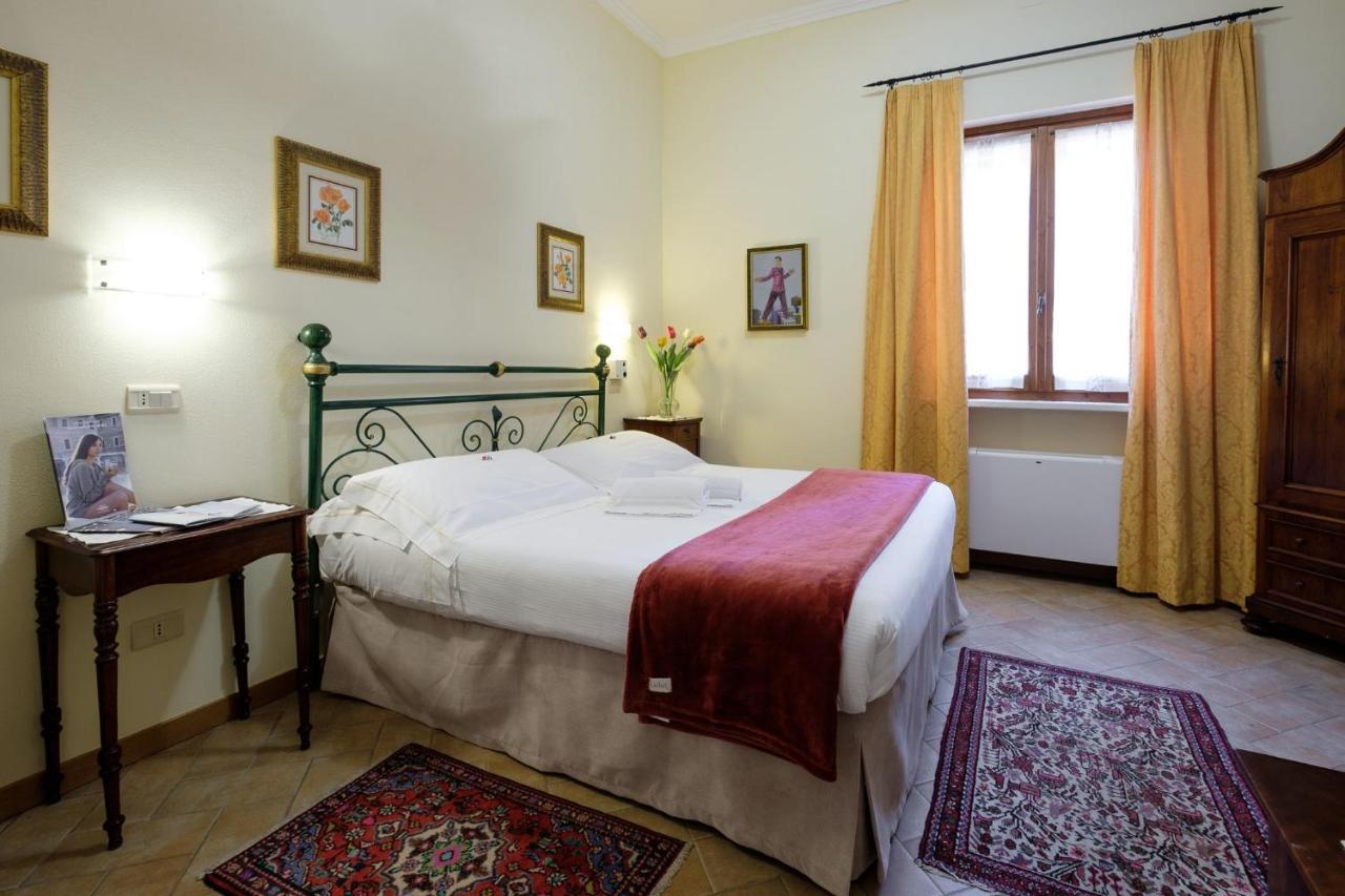 Double or Twin Room Garden View