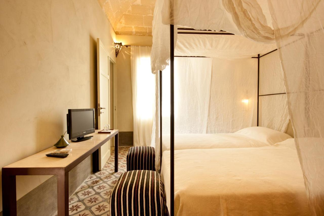 Deluxe Double or Twin Room Balcony