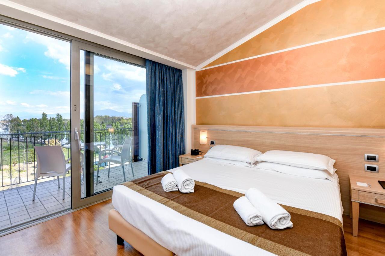 Double Room Balcony River Side