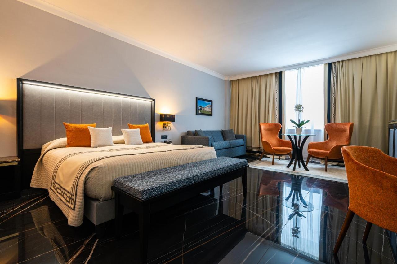 Deluxe Double Room with Spa Access