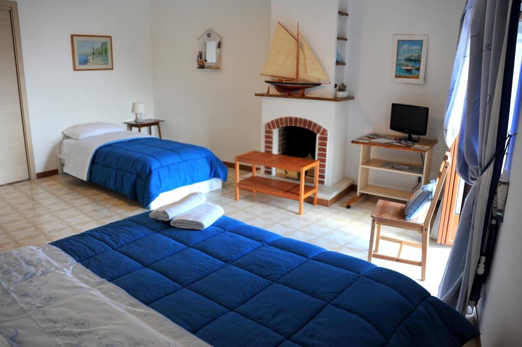 One-Bedroom Apartment Sea View