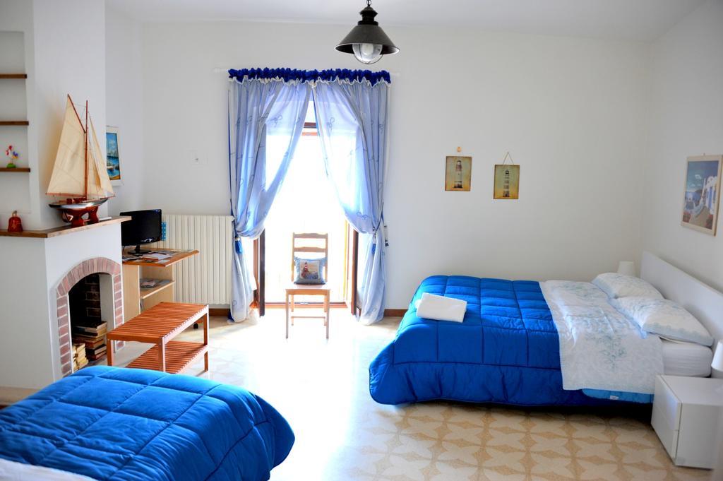 One-Bedroom Apartment Sea View