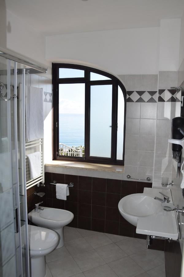 Deluxe Double Room Balcony Sea View