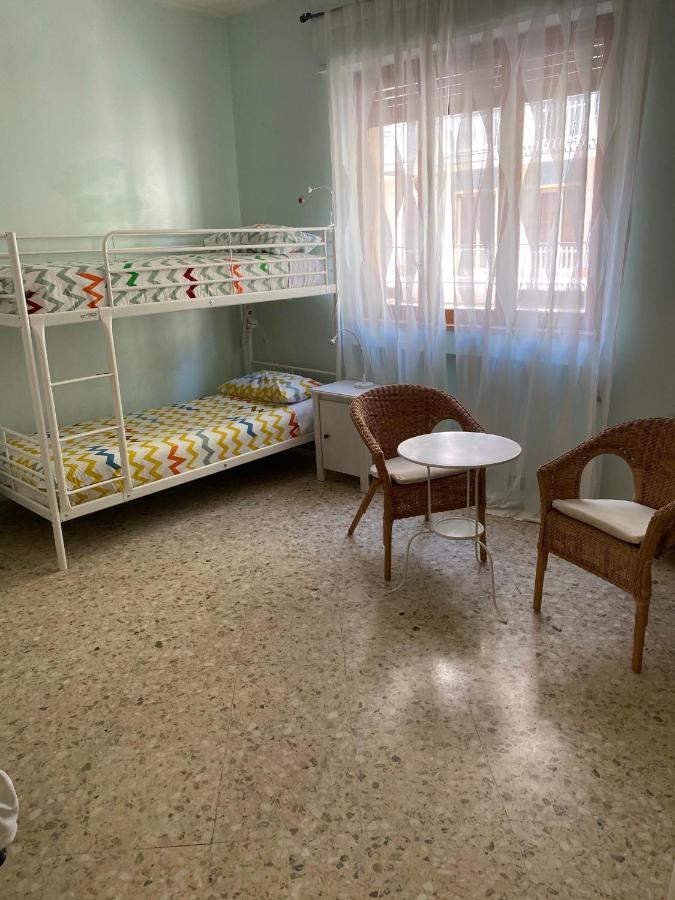Koedukacyjny pokój wieloosobowy (6 osób)