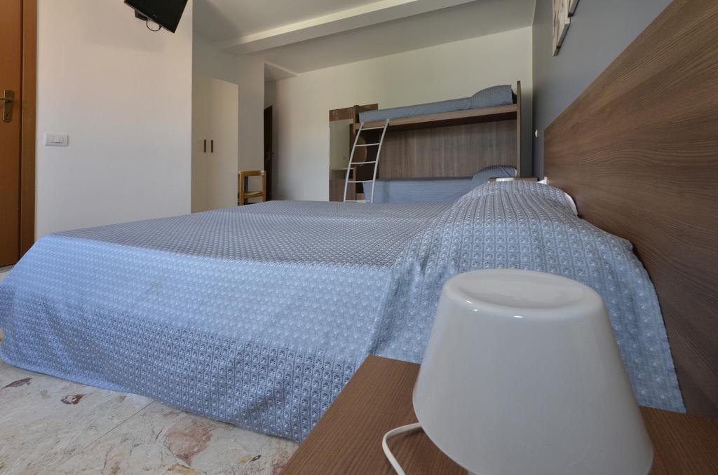 Classic Quadruple Room
