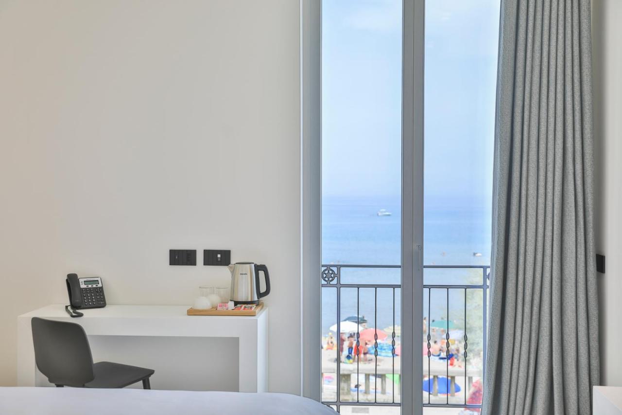 Double Room Sea View