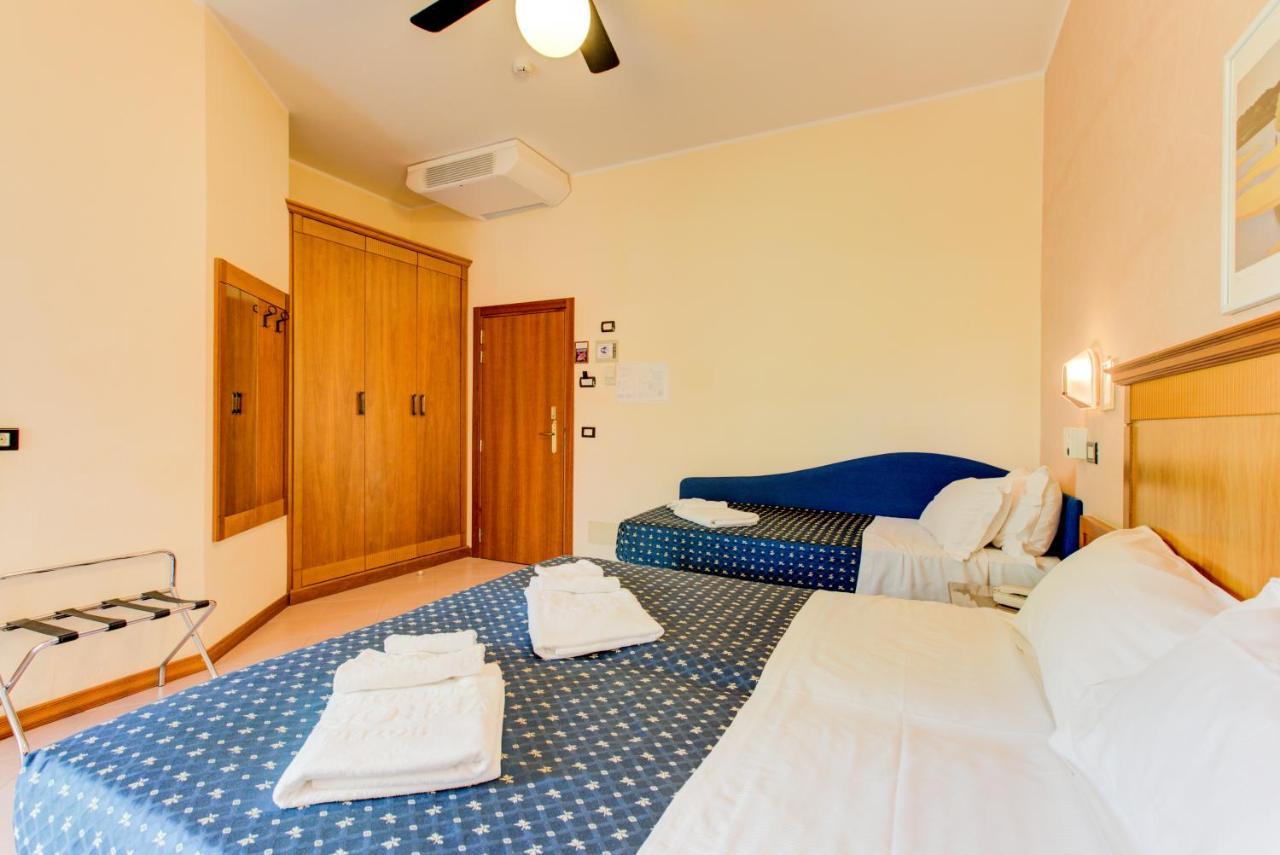 Triple Room Balcony