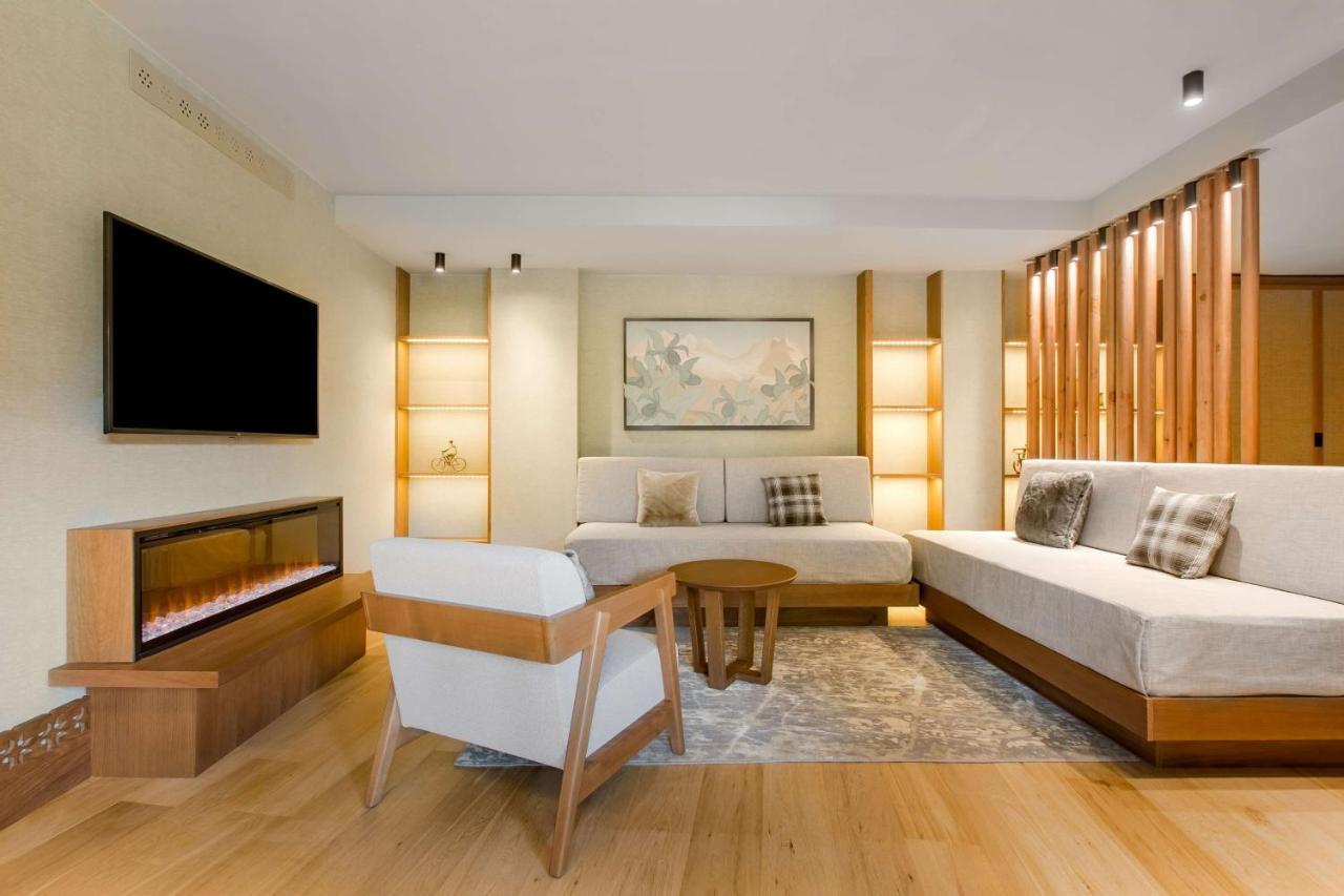Premier Suite with Dolomites View