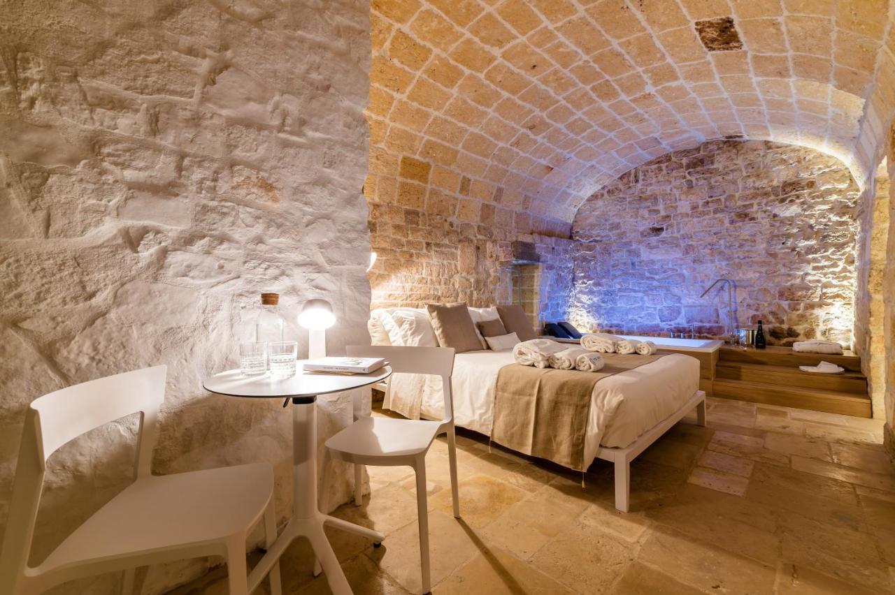 King Suite Spa Bath City View