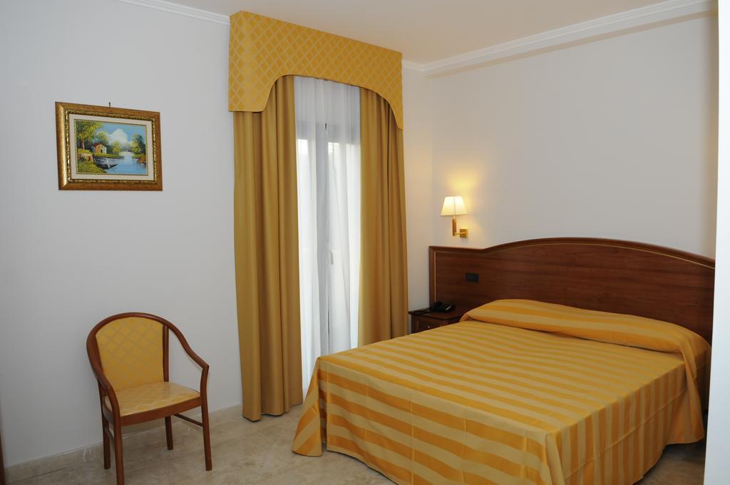Double Room Extra Bed,113422814:JPEG